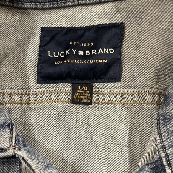 Lucky Brand Women's Small Denim The Tomboy Trucker Cut Off Jacket Size Large - Picture 3 of 4